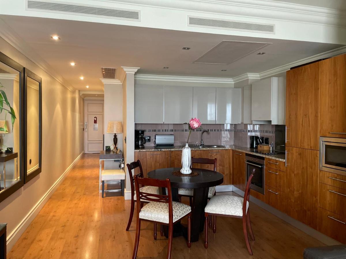 Cape Royale 810 Apartment Cape Town
