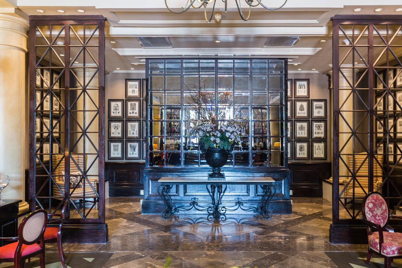 Cape Royale 810 Cape Town